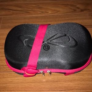 nfinity vengeance cheer shoe